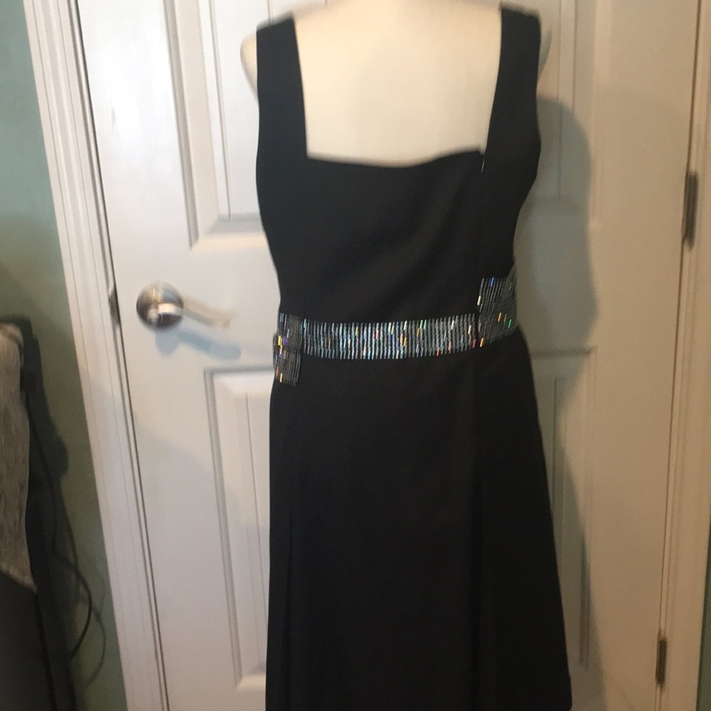 Tory Burch Black Midi Dress with Embellished Waist - Picture 7 of 16